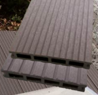 WPC-Terrassen-Diele Exclusiv 23x135mm braun 5000mm L740